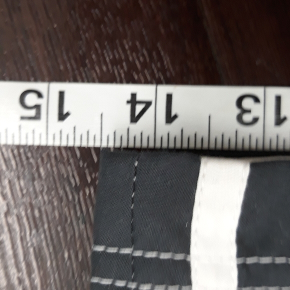 New Mens XL Swim Trunks, Grey, 4 Pockets - Picture 8 of 16